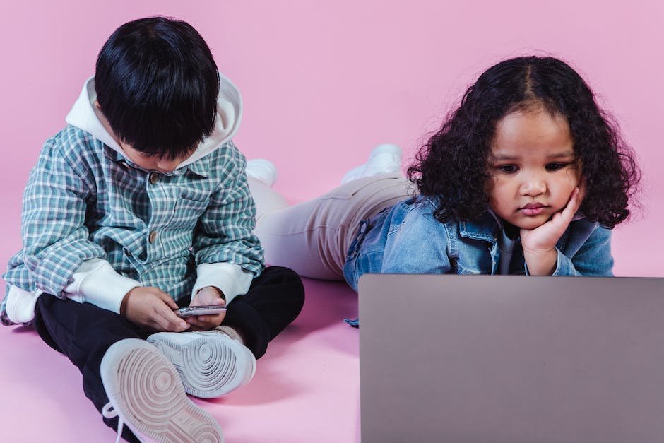 Image illustrating diverse children and assistive technology